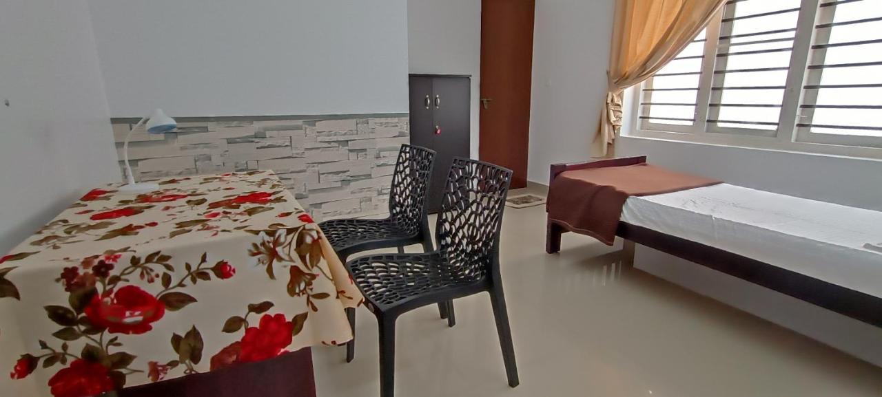 Prakriti Homestay Fortkochi Air Conditioned Rooms المظهر الخارجي الصورة
