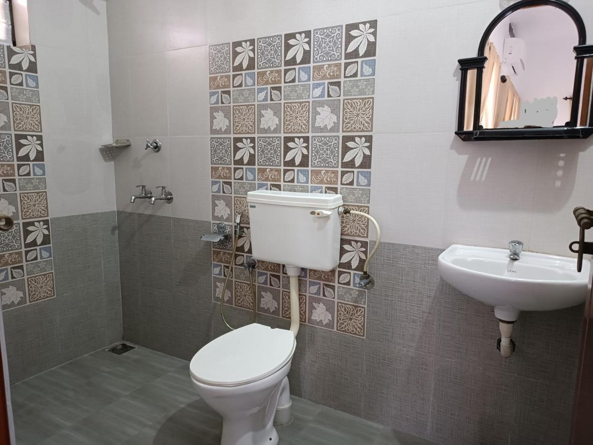Prakriti Homestay Fortkochi Air Conditioned Rooms المظهر الخارجي الصورة